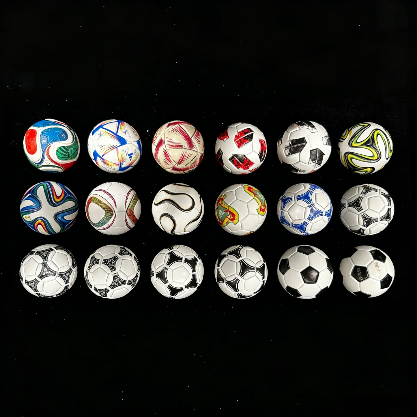 🔥2026 World Cup Sale! Mini Soccer Balls Collection (1970–2026) – Up to 50% OFF! ⚽